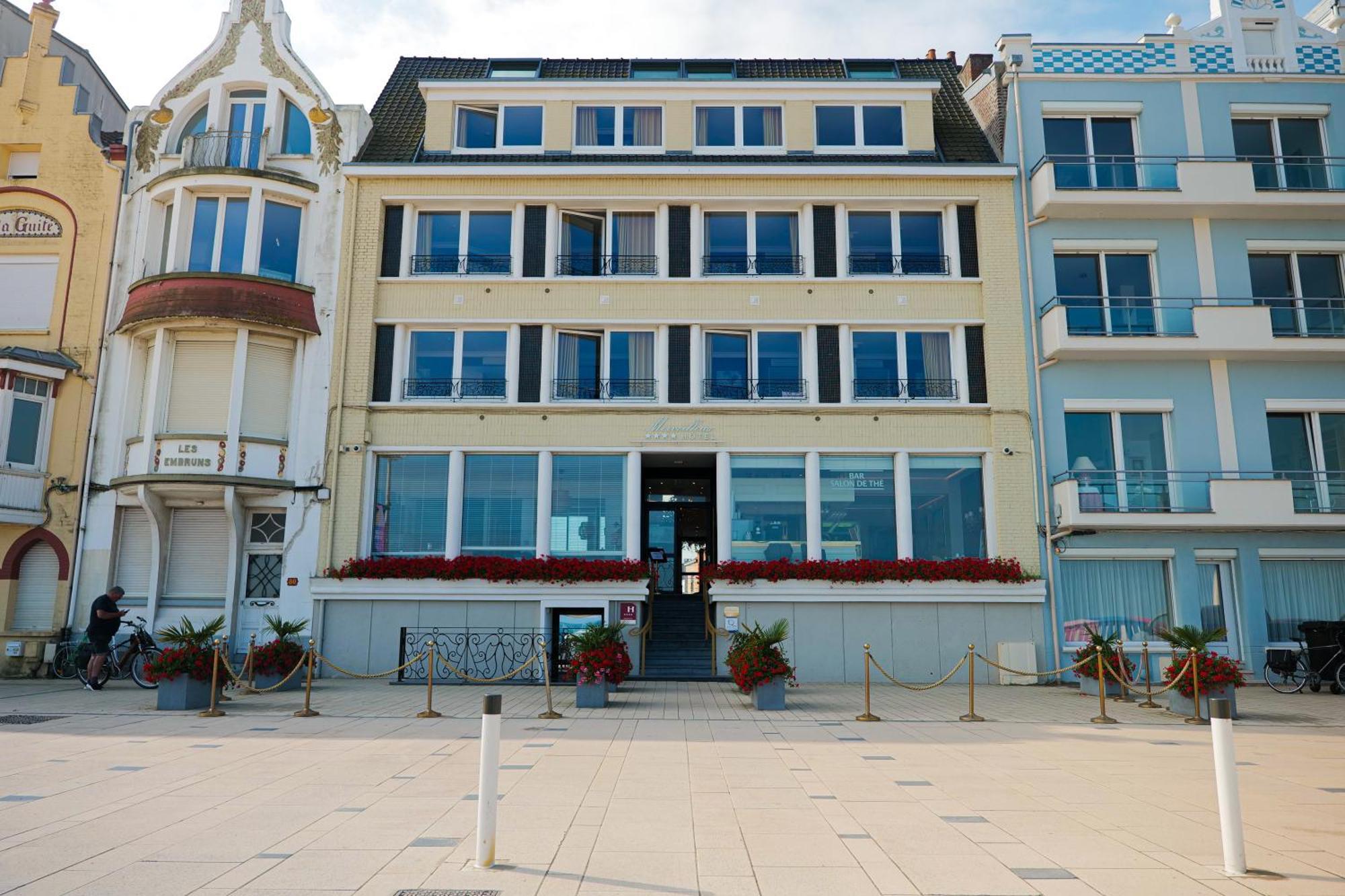 Hotel Merveilleux Cote Mer Dunkirk Екстер'єр фото